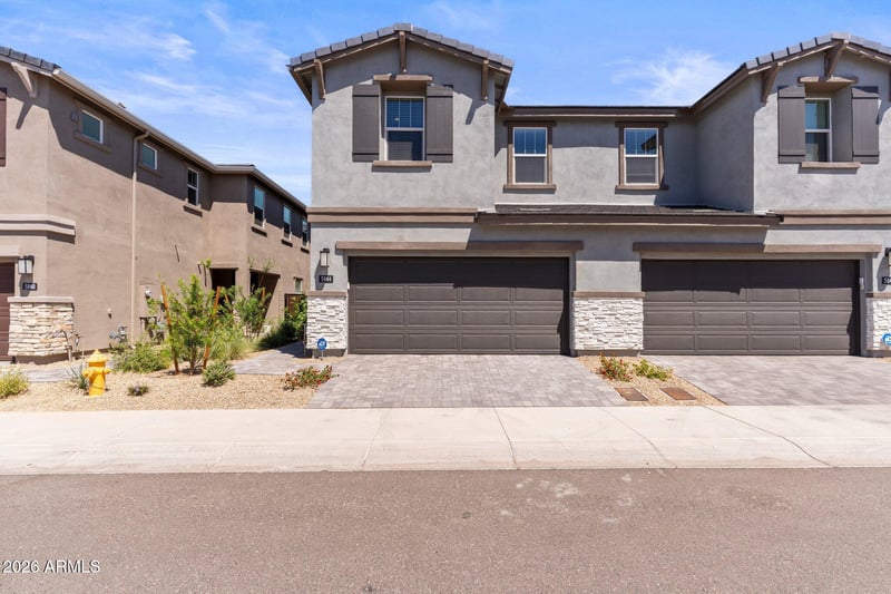 5844 E Covey Ln, Phoenix, AZ 85054