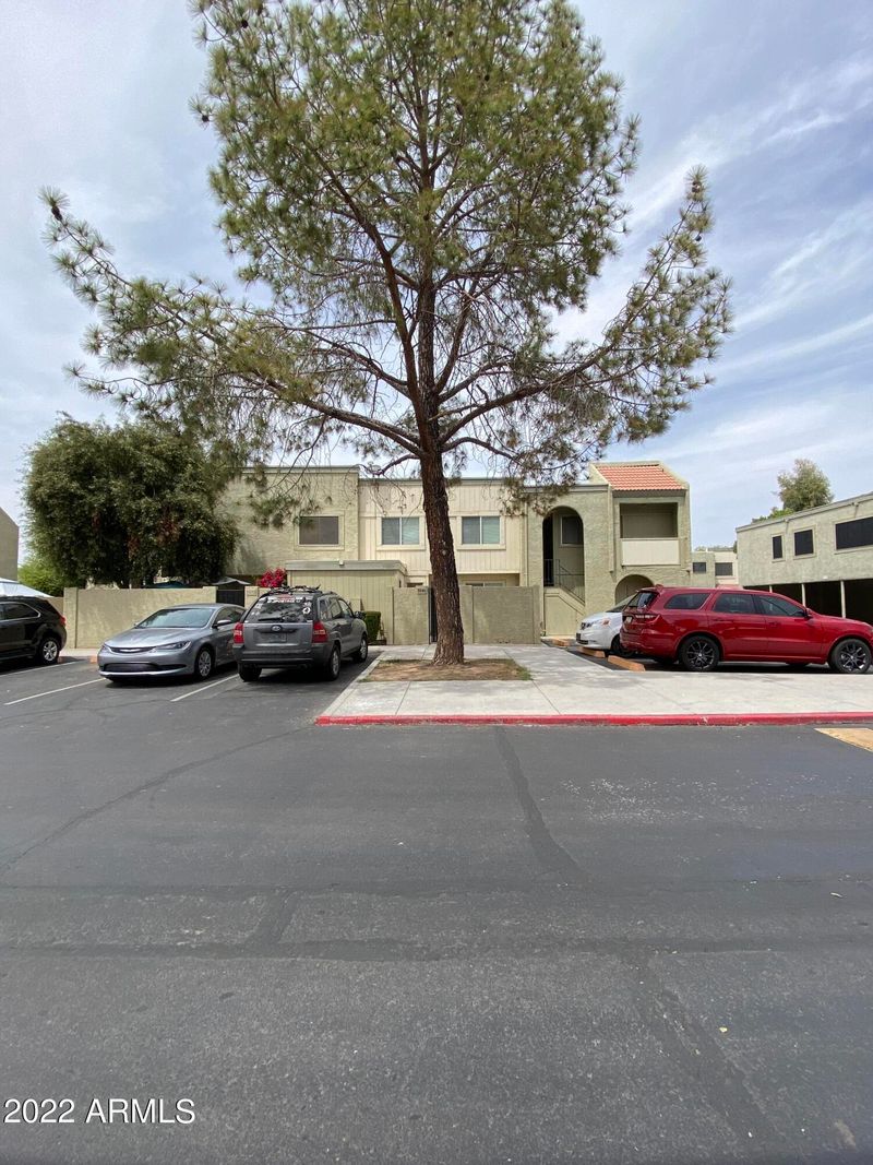 5846 N 47th Dr, Glendale, AZ 85301