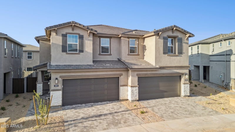 5846 Zachary Dr, Phoenix, AZ 85054