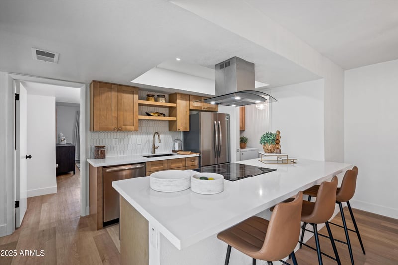 5847 Thomas Rd, Scottsdale, AZ 85251