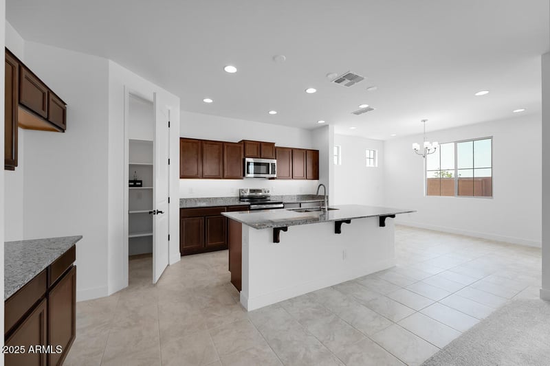 5848 Hassett Ave, Mesa, AZ 85212