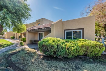 5848 Winchcomb Dr, Glendale, AZ 85306