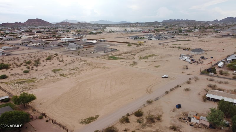 585 Adobe Dam Dr #-8, San Tan Valley, AZ 85143
