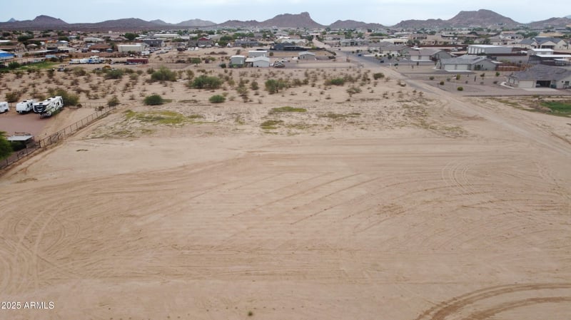 585 Adobe Dam Dr #-8, San Tan Valley, AZ 85143