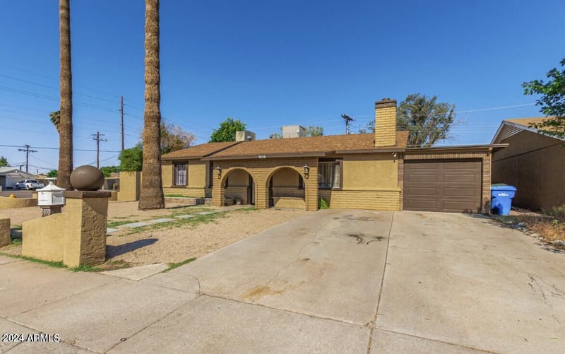 5850 Cheery Lynn Rd, Phoenix, AZ 85031