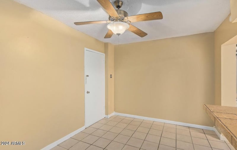 5850 Cheery Lynn Rd, Phoenix, AZ 85031