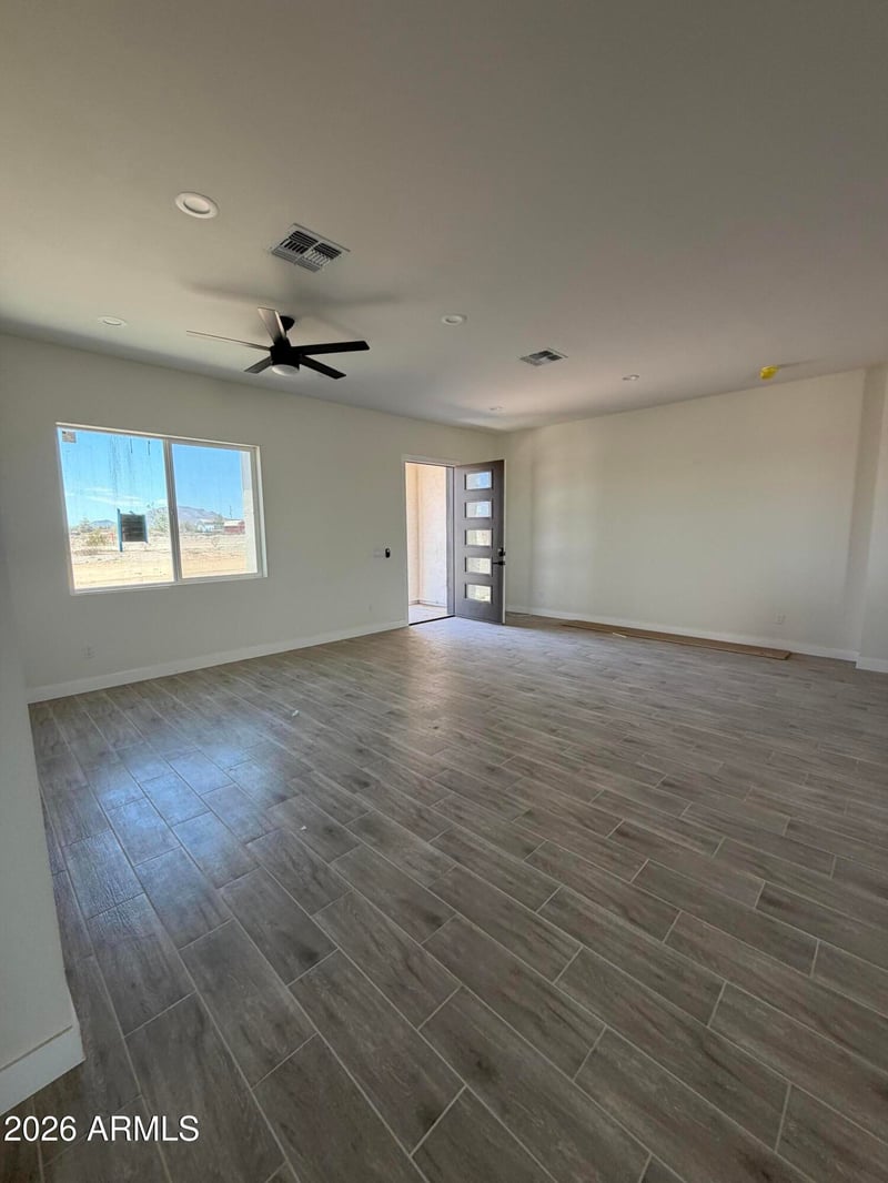 5853 425th Ave, Tonopah, AZ 85354