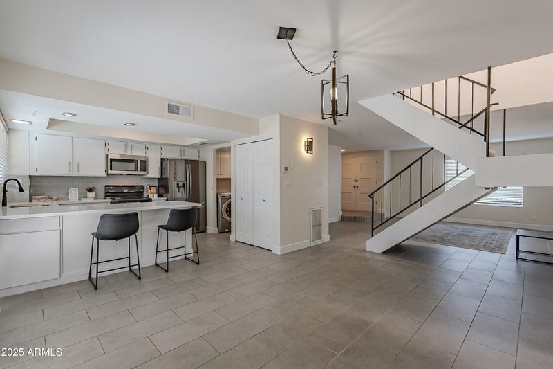 5853 Thomas Rd, Scottsdale, AZ 85251