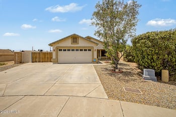 5853 Seldon Ln, Glendale, AZ 85302