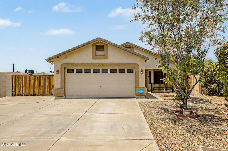 5853 Seldon Ln, Glendale, AZ 85302