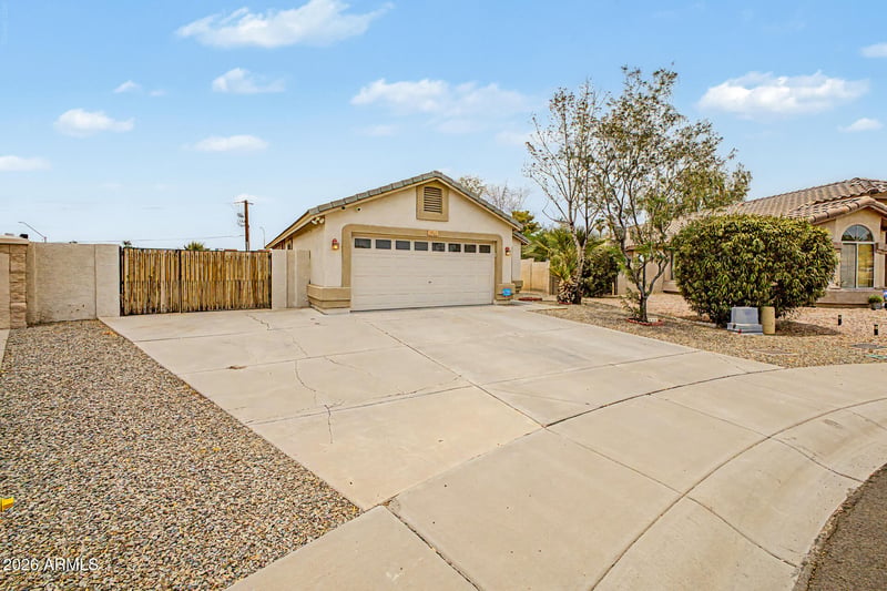 5853 Seldon Ln, Glendale, AZ 85302