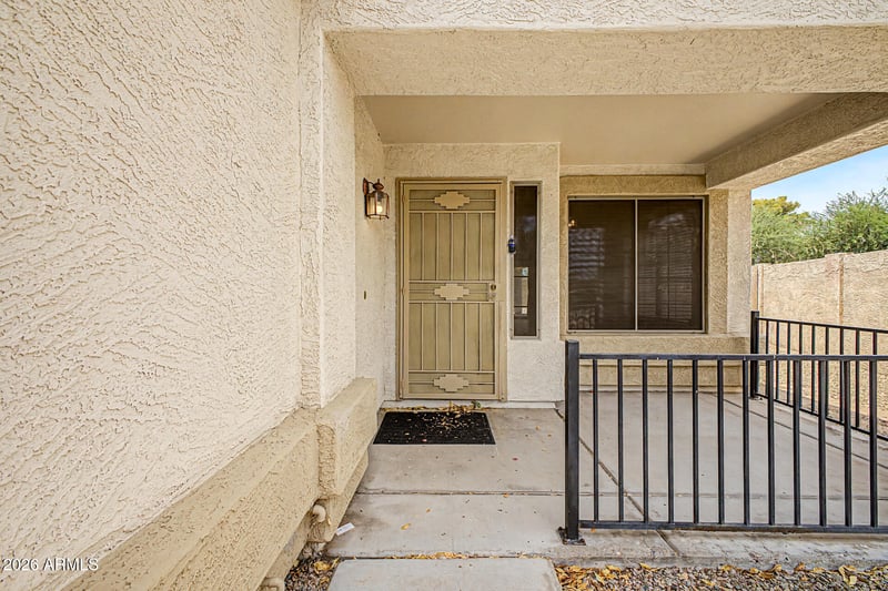 5853 Seldon Ln, Glendale, AZ 85302