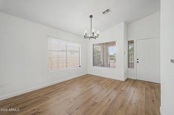 5853 W Seldon Ln, Glendale, AZ 85302