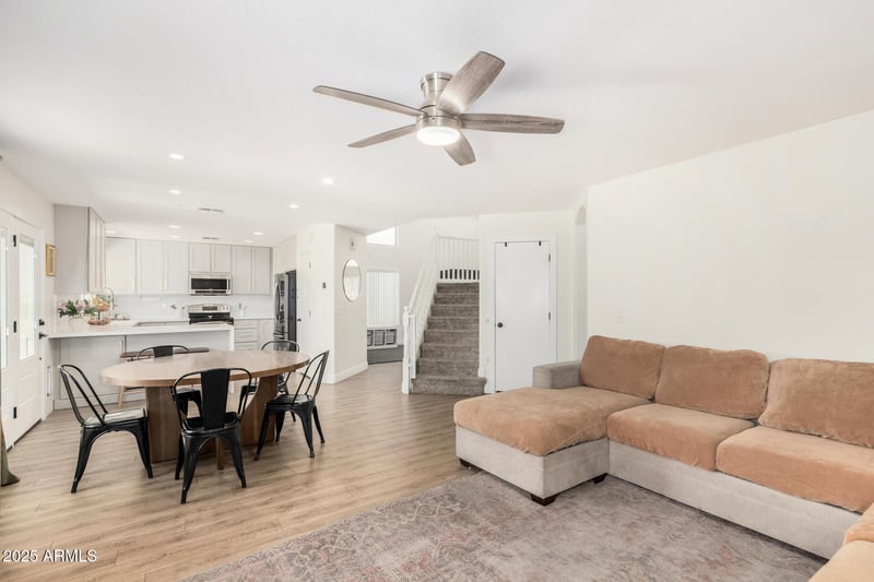 5855 Hopi Cir, Mesa, AZ 85206