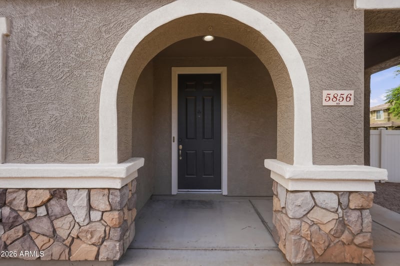 5856 E Holmes Ave, Mesa, AZ 85206