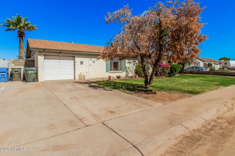 5858 Minnezona Ave, Phoenix, AZ 85031