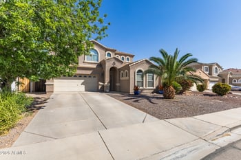 586 Baker Dr, San Tan Valley, AZ 85140