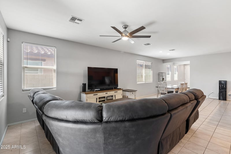 5863 187th Ln, Litchfield Park, AZ 85340