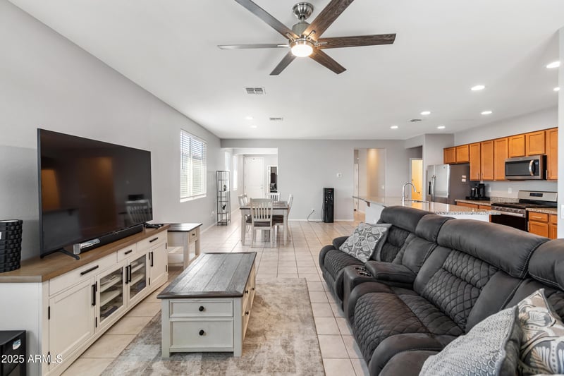 5863 187th Ln, Litchfield Park, AZ 85340
