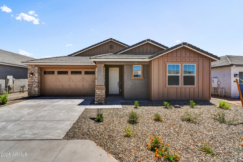 5863 193rd Dr, Litchfield Park, AZ 85340