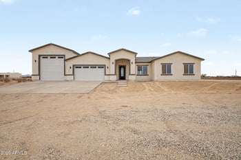 5864 N 378th Dr, Tonopah, AZ 85354
