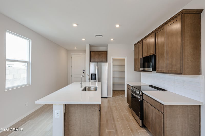 5865 E Sideoats Way, San Tan Valley, AZ 85143