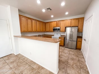 5865 Holmes Ave, Mesa, AZ 85206