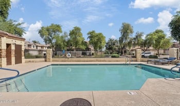 5865 Holmes Ave, Mesa, AZ 85206