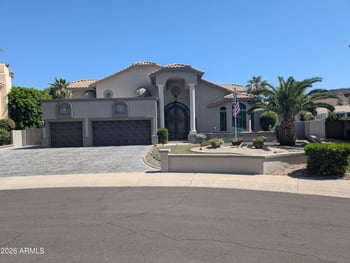 5866 Del Lago Cir, Glendale, AZ 85308