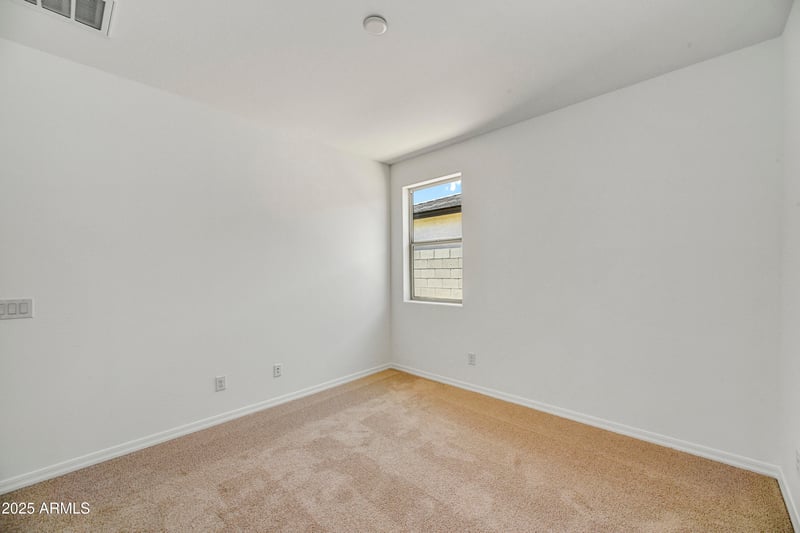 5869 193rd Dr, Litchfield Park, AZ 85340