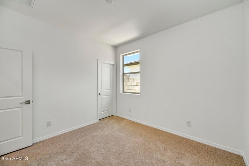 5869 N 193rd Dr, Litchfield Park, AZ 85340