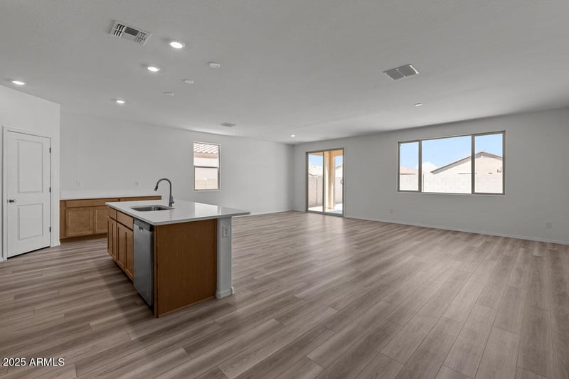 5870 246th Ln, Buckeye, AZ 85326