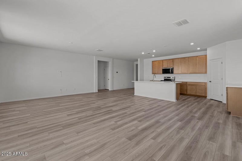 5870 246th Ln, Buckeye, AZ 85326