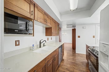 5873 E Thomas Rd, Scottsdale, AZ 85251
