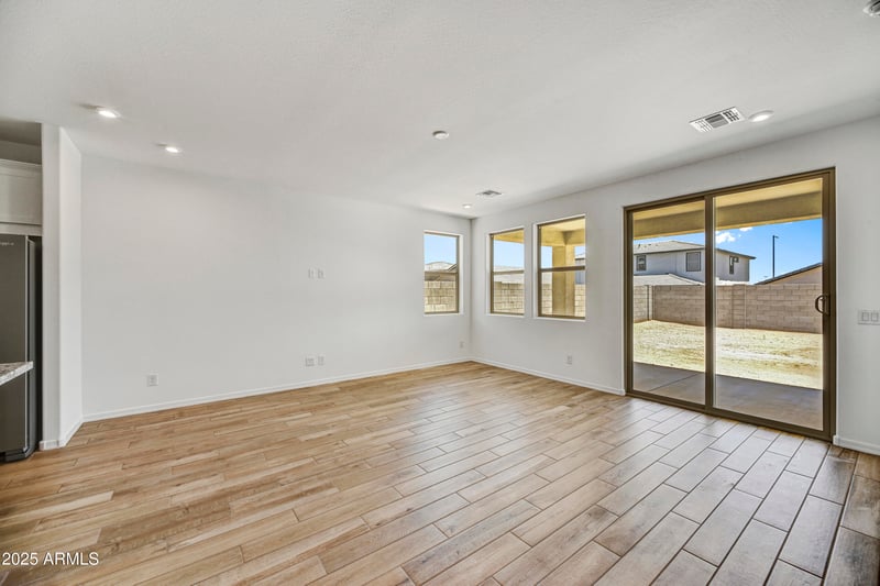 5875 193rd Dr, Litchfield Park, AZ 85340