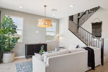 5878 E Zachary Dr, Phoenix, AZ 85054