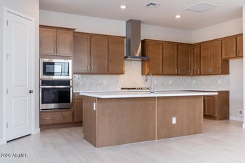 5879 Red Rock St, Gilbert, AZ 85298