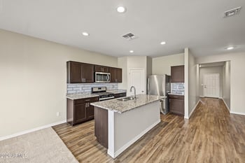 5882 N 195th Dr, Litchfield Park, AZ 85340