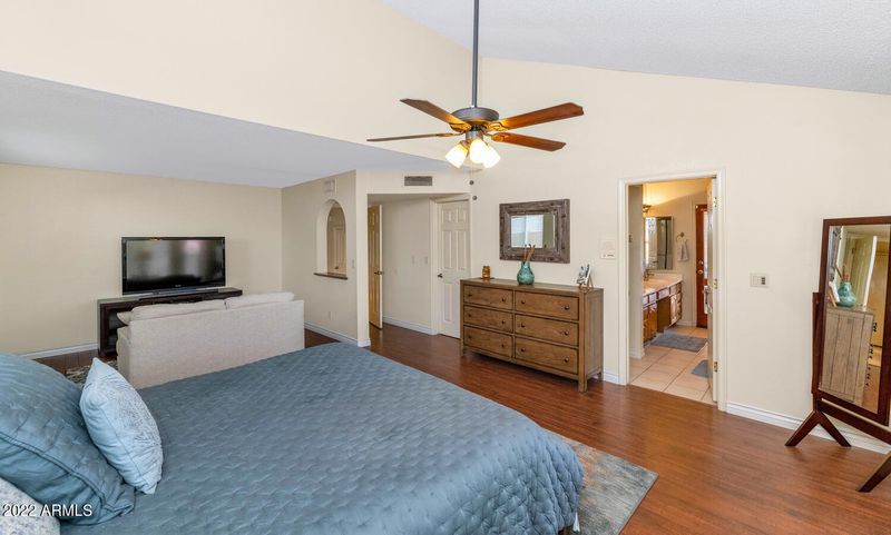 5885 E Paradise Ln, Scottsdale, AZ 85254