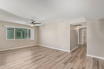 5888 48th Ln, Glendale, AZ 85301