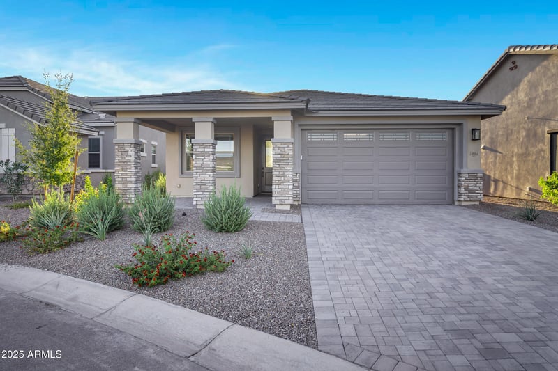 5894 206th Ln, Buckeye, AZ 85396