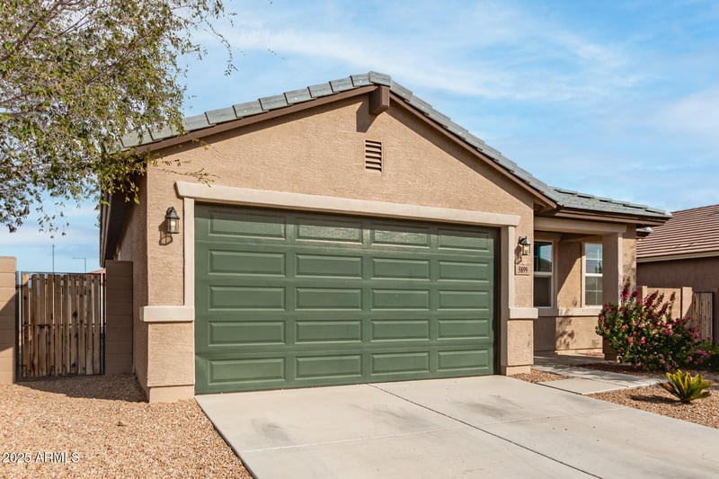 5899 247th Dr, Buckeye, AZ 85326