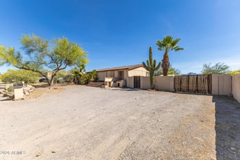 59 85th Pl, Mesa, AZ 85207