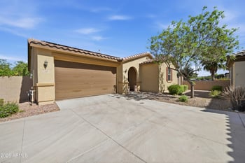 59 Liberty Ln, Gilbert, AZ 85296