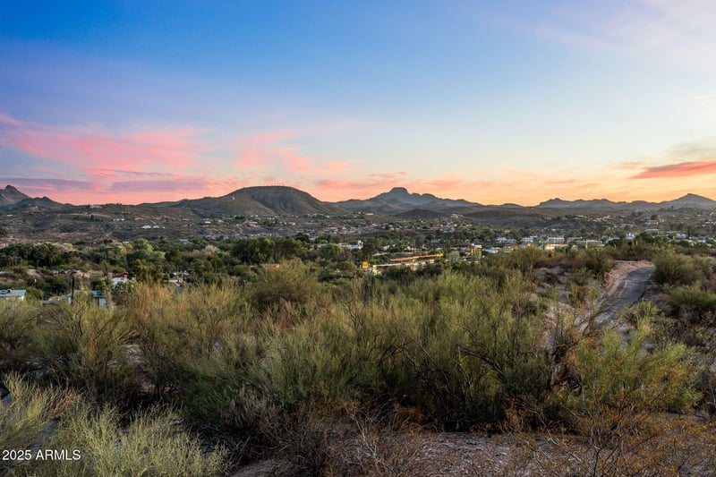 590 Constellation Rd, Wickenburg, AZ 85390