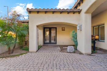 5900 Gemstone Dr, Chandler, AZ 85249