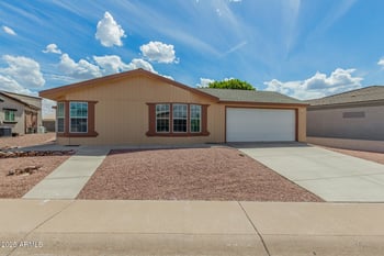5901 Leonora St, Mesa, AZ 85215
