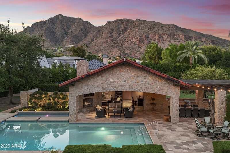 5902 Arcadia Ln, Phoenix, AZ 85018
