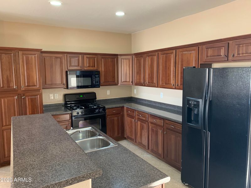 5902 W Questa Dr, Glendale, AZ 85310