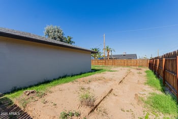 5902 Wolf St, Phoenix, AZ 85033